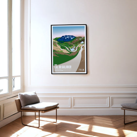 Col du Galibier als Druck an einer Wand hängend