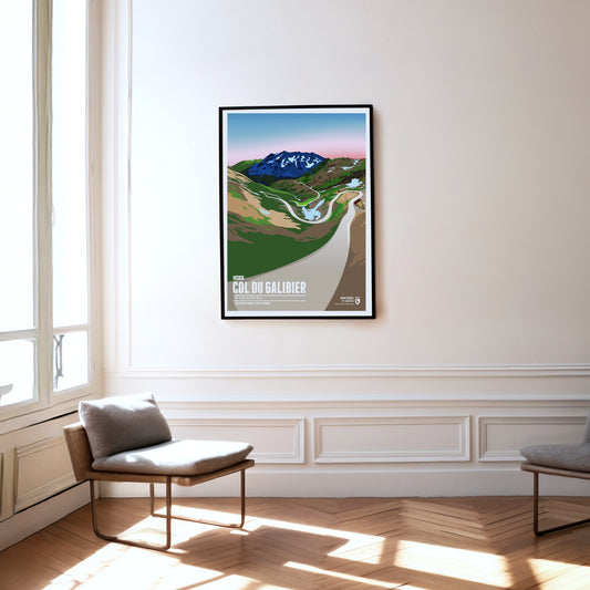 Col du Galibier als Druck an einer Wand hängend