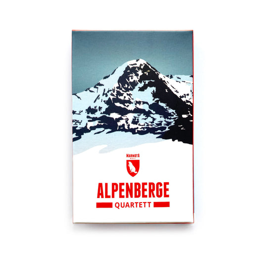 Verpackung des Kartenspiels „Alpenberge Quartett“ von Marmota Maps